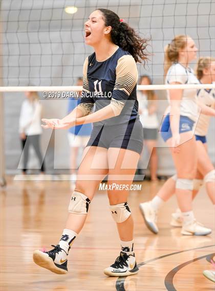 Thumbnail 2 in Desert Vista vs. Santa Margarita (NIKE Tournament of Champions) photogallery.