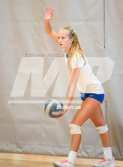 Thumbnail 2 in Desert Vista vs. Santa Margarita (NIKE Tournament of Champions) photogallery.