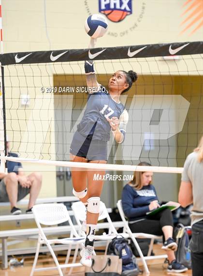 Thumbnail 3 in Desert Vista vs. Santa Margarita (NIKE Tournament of Champions) photogallery.
