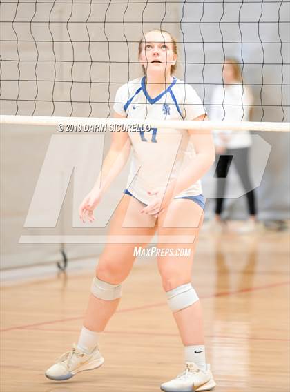 Thumbnail 3 in Desert Vista vs. Santa Margarita (NIKE Tournament of Champions) photogallery.