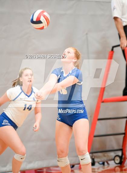 Thumbnail 1 in Desert Vista vs. Santa Margarita (NIKE Tournament of Champions) photogallery.