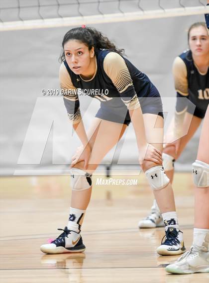 Thumbnail 1 in Desert Vista vs. Santa Margarita (NIKE Tournament of Champions) photogallery.