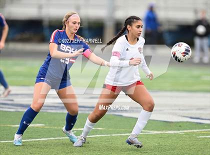 Thumbnail 2 in Canfield vs. Bay (OHSAA D2 Regional Final) photogallery.