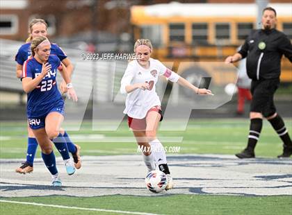 Thumbnail 2 in Canfield vs. Bay (OHSAA D2 Regional Final) photogallery.