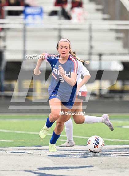 Thumbnail 2 in Canfield vs. Bay (OHSAA D2 Regional Final) photogallery.
