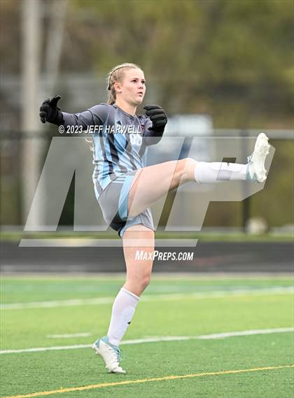 Thumbnail 1 in Canfield vs. Bay (OHSAA D2 Regional Final) photogallery.