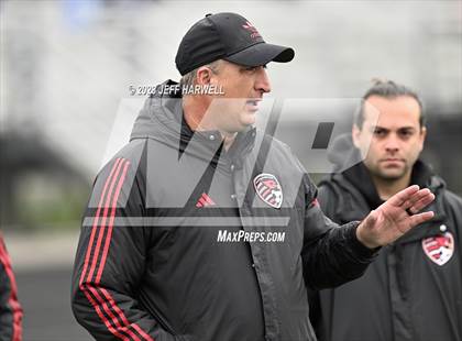 Thumbnail 2 in Canfield vs. Bay (OHSAA D2 Regional Final) photogallery.