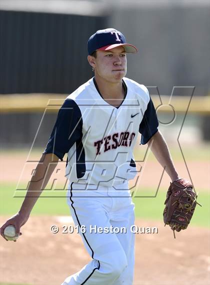 Thumbnail 2 in Tesoro @ Villa Park (Anaheim Lions Tournament) photogallery.
