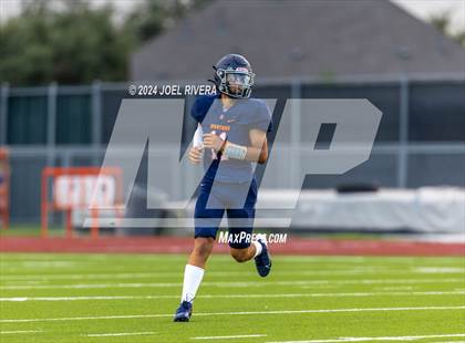 Thumbnail 2 in Foster @ Seven Lakes photogallery.