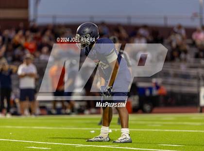 Thumbnail 3 in Foster @ Seven Lakes photogallery.