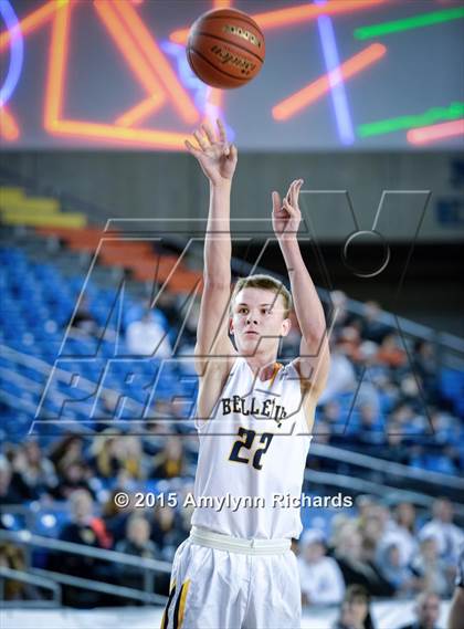 Thumbnail 3 in Lakeside vs. Bellevue (WIAA 3A Playoff) photogallery.