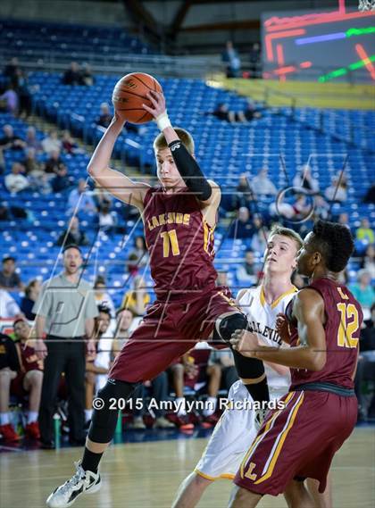 Thumbnail 1 in Lakeside vs. Bellevue (WIAA 3A Playoff) photogallery.