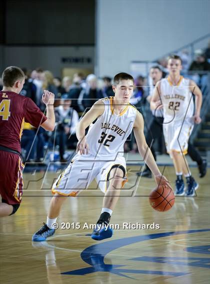 Thumbnail 2 in Lakeside vs. Bellevue (WIAA 3A Playoff) photogallery.