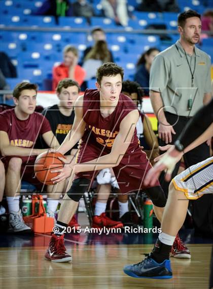 Thumbnail 2 in Lakeside vs. Bellevue (WIAA 3A Playoff) photogallery.