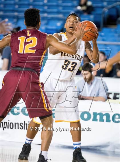 Thumbnail 1 in Lakeside vs. Bellevue (WIAA 3A Playoff) photogallery.