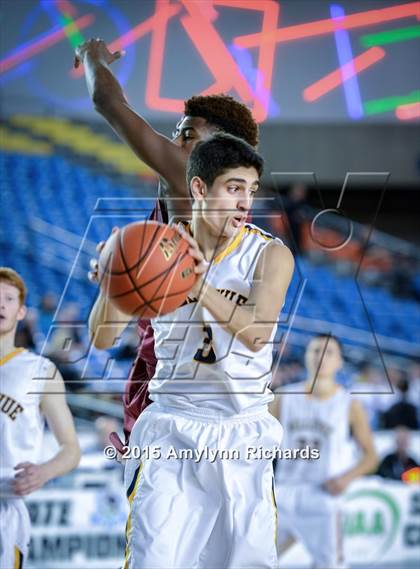 Thumbnail 3 in Lakeside vs. Bellevue (WIAA 3A Playoff) photogallery.