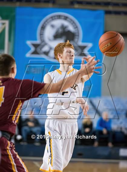 Thumbnail 3 in Lakeside vs. Bellevue (WIAA 3A Playoff) photogallery.