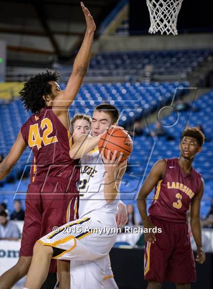 Thumbnail 1 in Lakeside vs. Bellevue (WIAA 3A Playoff) photogallery.