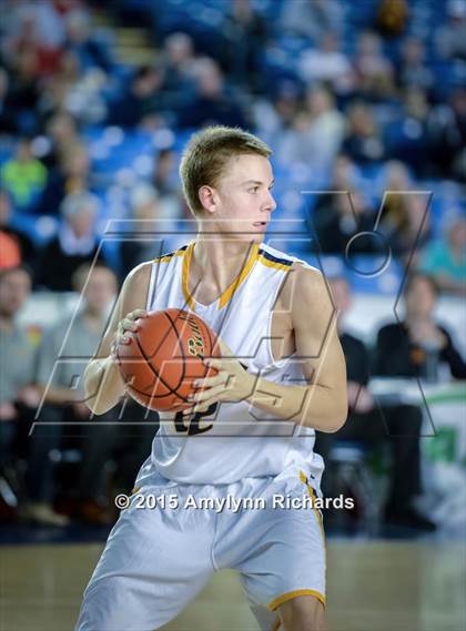 Thumbnail 2 in Lakeside vs. Bellevue (WIAA 3A Playoff) photogallery.