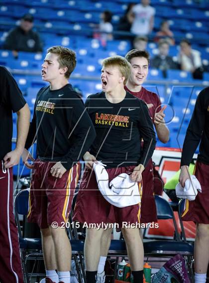 Thumbnail 2 in Lakeside vs. Bellevue (WIAA 3A Playoff) photogallery.