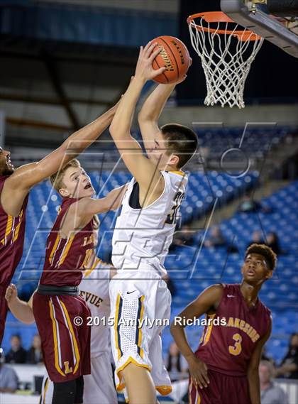 Thumbnail 1 in Lakeside vs. Bellevue (WIAA 3A Playoff) photogallery.