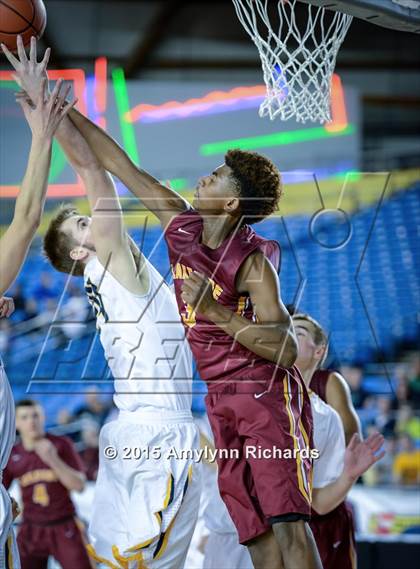 Thumbnail 3 in Lakeside vs. Bellevue (WIAA 3A Playoff) photogallery.