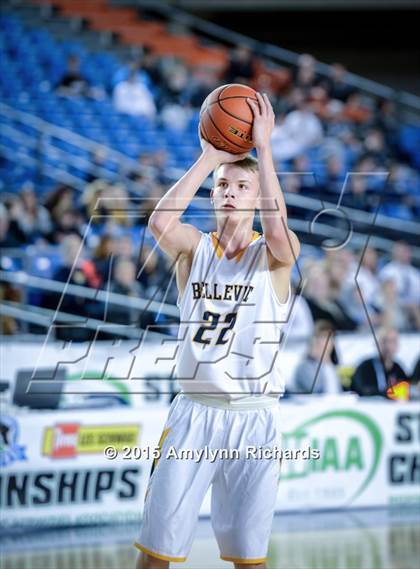 Thumbnail 2 in Lakeside vs. Bellevue (WIAA 3A Playoff) photogallery.