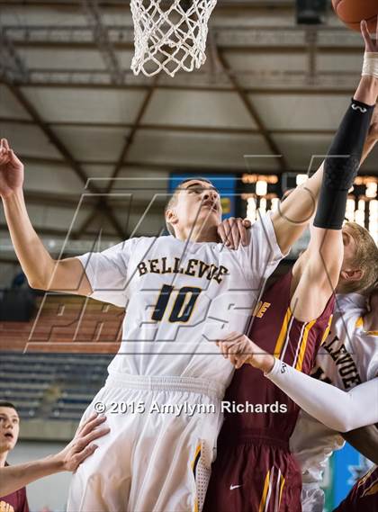 Thumbnail 2 in Lakeside vs. Bellevue (WIAA 3A Playoff) photogallery.