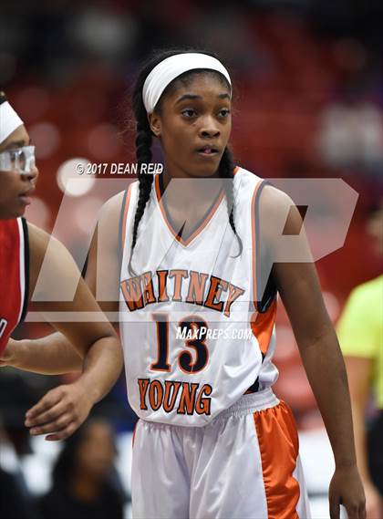 Thumbnail 1 in Whitney Young vs. Homewood-Flossmoor (Chicago Elite Classic) photogallery.