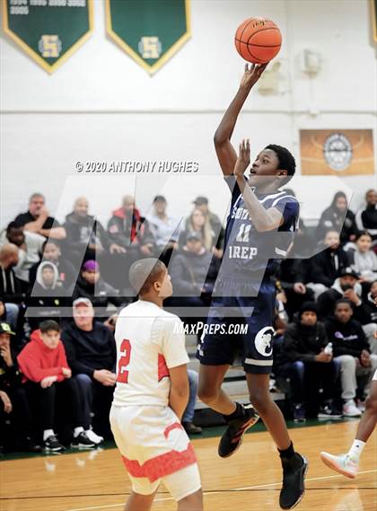 Thumbnail 1 in Center Moriches vs. South Bronx Prep (Gotham Hoops Showcase) photogallery.