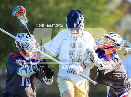 Thumbnail 2 in Port Huron United @ Grosse Pointe South photogallery.