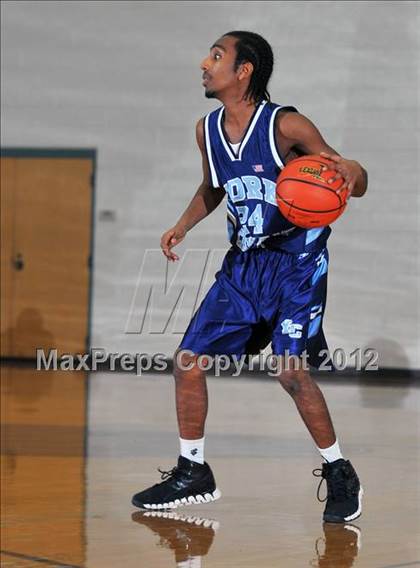 Thumbnail 2 in York Christian vs. Lancaster Country Day photogallery.