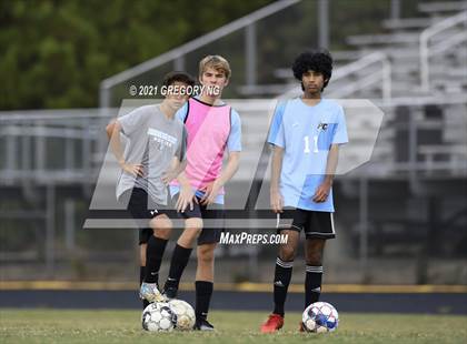 Thumbnail 3 in Cary @ Panther Creek photogallery.