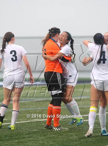 Thumbnail 3 in Menlo School vs. Sacred Heart Prep (CIF CCS D1 Final)  photogallery.