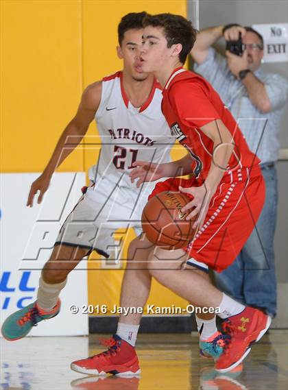Thumbnail 2 in La Salle vs. Viewpoint (CIF SS D3A Final) photogallery.
