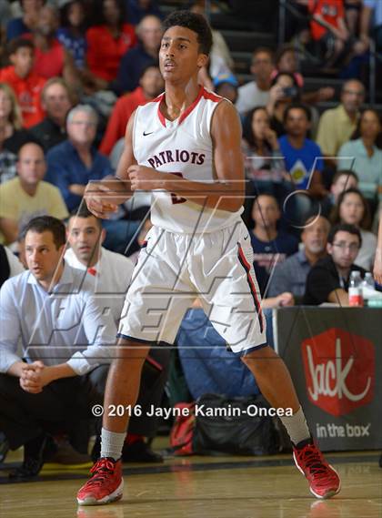 Thumbnail 2 in La Salle vs. Viewpoint (CIF SS D3A Final) photogallery.