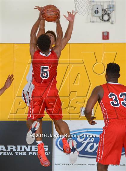 Thumbnail 3 in La Salle vs. Viewpoint (CIF SS D3A Final) photogallery.