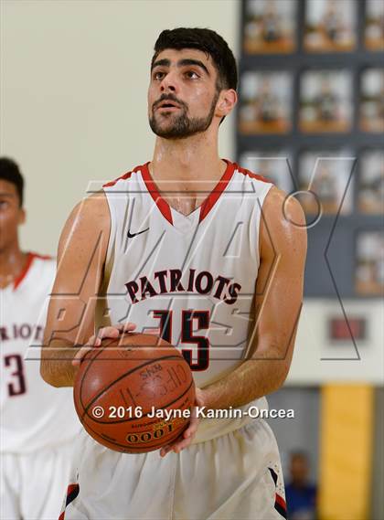 Thumbnail 1 in La Salle vs. Viewpoint (CIF SS D3A Final) photogallery.