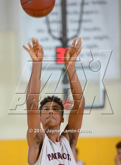Thumbnail 2 in La Salle vs. Viewpoint (CIF SS D3A Final) photogallery.