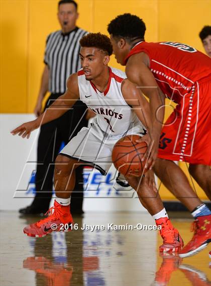 Thumbnail 2 in La Salle vs. Viewpoint (CIF SS D3A Final) photogallery.