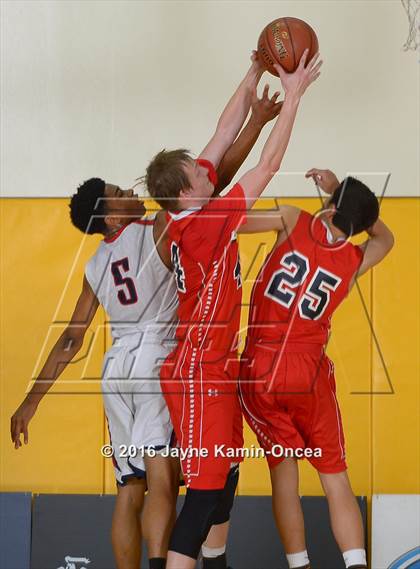 Thumbnail 3 in La Salle vs. Viewpoint (CIF SS D3A Final) photogallery.