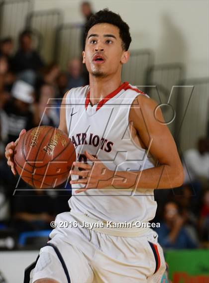 Thumbnail 1 in La Salle vs. Viewpoint (CIF SS D3A Final) photogallery.