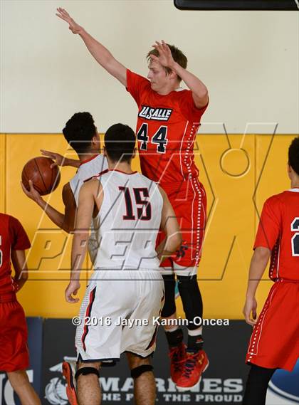 Thumbnail 3 in La Salle vs. Viewpoint (CIF SS D3A Final) photogallery.