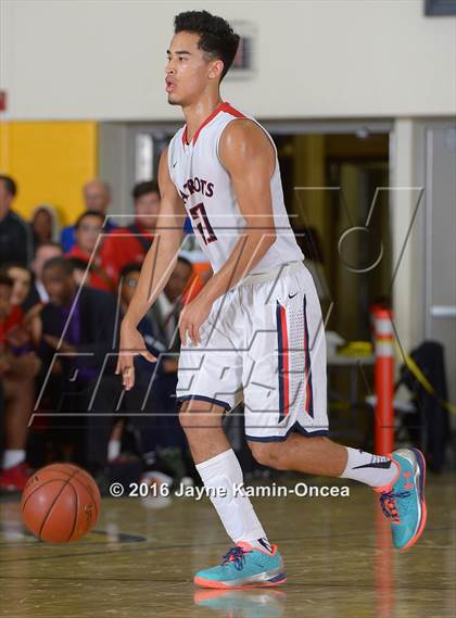 Thumbnail 1 in La Salle vs. Viewpoint (CIF SS D3A Final) photogallery.