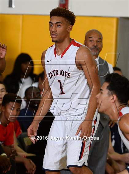 Thumbnail 2 in La Salle vs. Viewpoint (CIF SS D3A Final) photogallery.