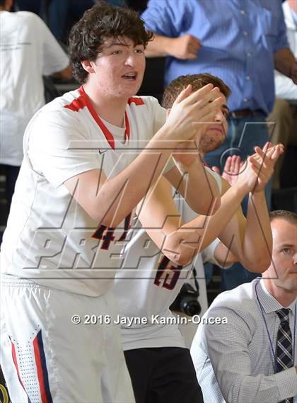 Thumbnail 3 in La Salle vs. Viewpoint (CIF SS D3A Final) photogallery.