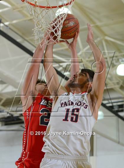 Thumbnail 2 in La Salle vs. Viewpoint (CIF SS D3A Final) photogallery.