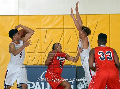 Thumbnail 3 in La Salle vs. Viewpoint (CIF SS D3A Final) photogallery.