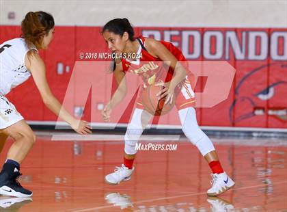 Thumbnail 2 in West Torrance vs. Cathedral Catholic (Battle at the Beach) photogallery.