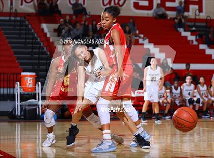 Thumbnail 2 in West Torrance vs. Cathedral Catholic (Battle at the Beach) photogallery.